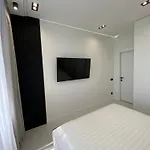 аркадия сдам посуточно с видом на море жк45 жемчужина Apartment Odessa